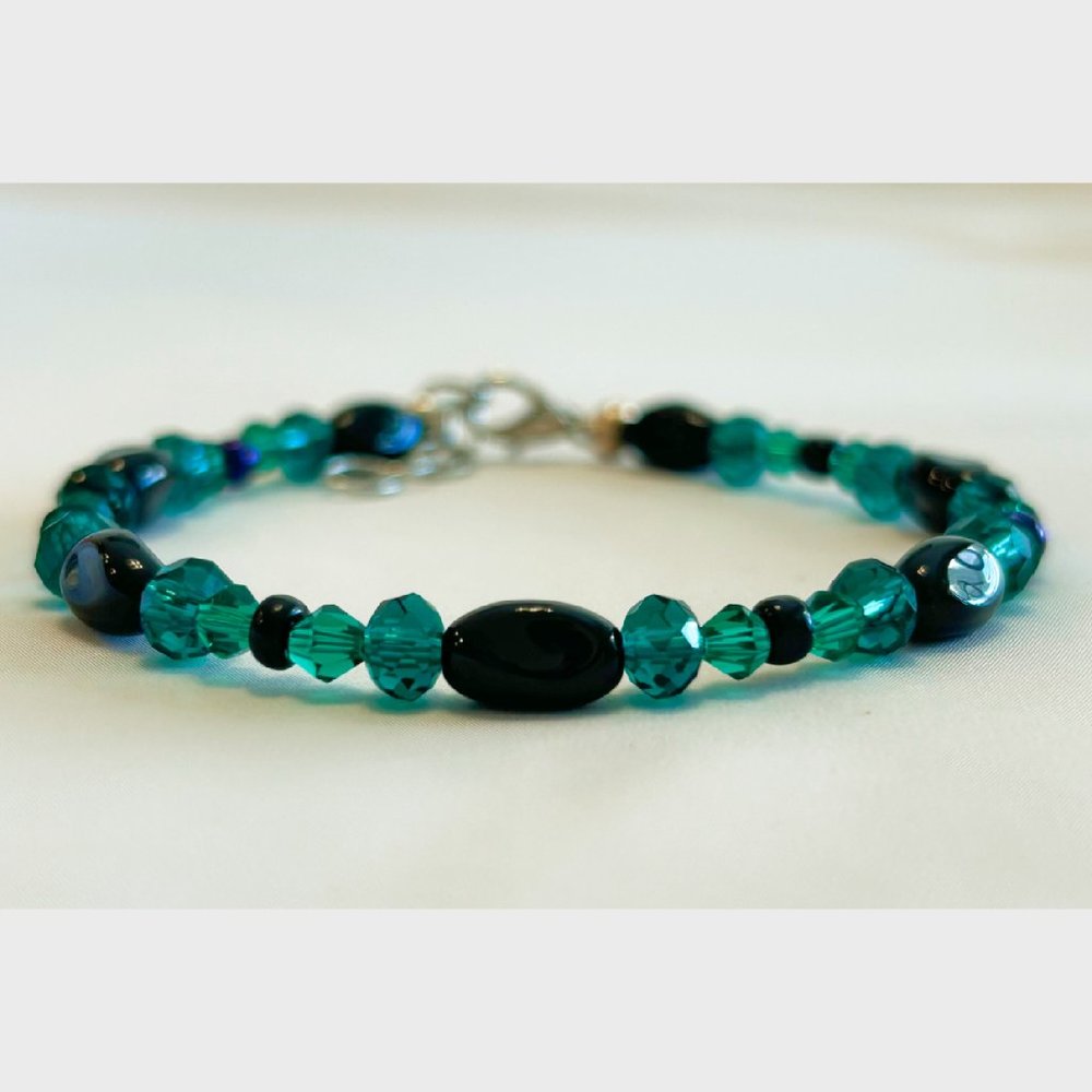 Dark Teal Green & Black Bead Bracelet